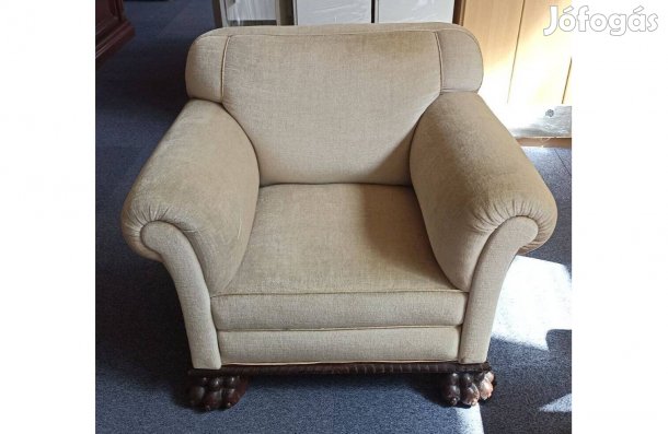 Kárpitozott fotel eladó