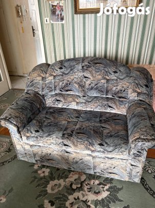 Kárpítozott kanapé eladó