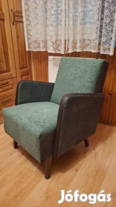 Kárpitozott retro fotel