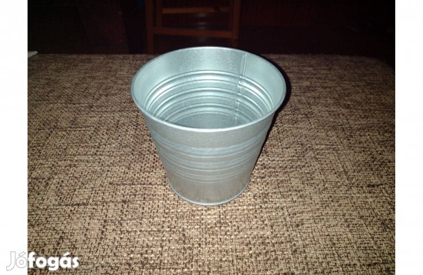 Kaspó, cserép, bádog vödör