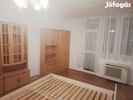 Kassai úton 2 szobás 50 nm-es lakás eladó