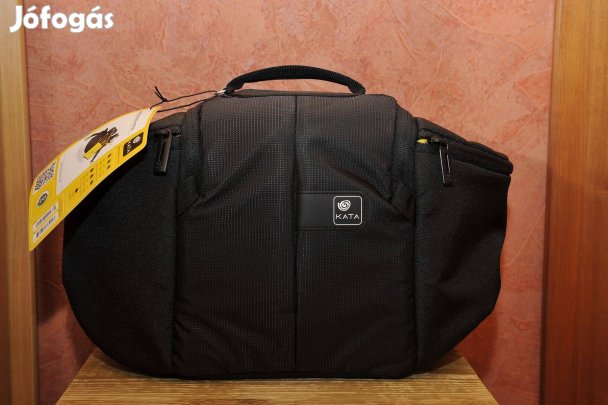 Kata D-Lite Handsfree-495 fekete eredeti Fotóstáska (Új)