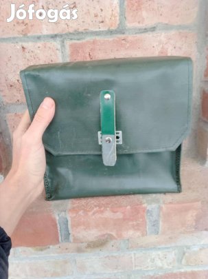 Katonai, honvédségi rádió tároló doboza