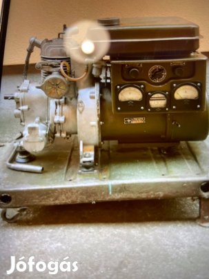 Katonai agregátor 220 V-os