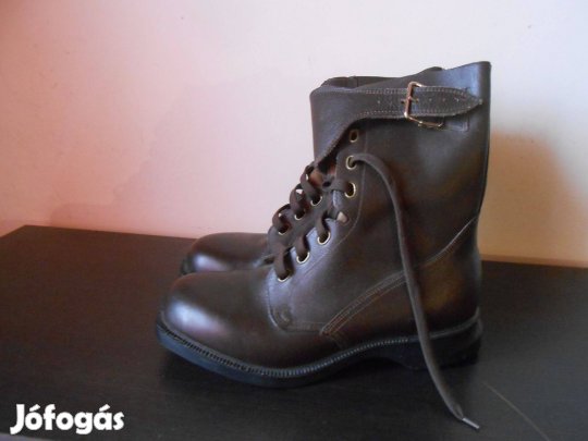 Katonai bakancs újszerű! Surranó!