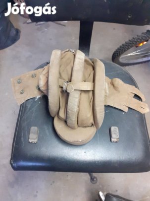 Katonai fejvédő T34