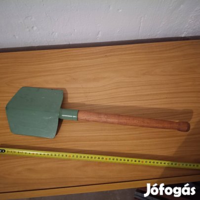 Katonai jellegű ásó (rövid)