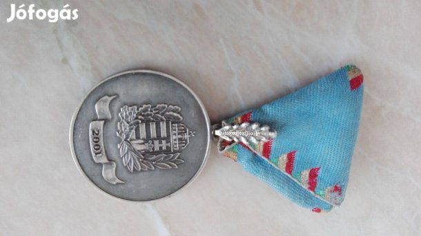 Katonai kitüntetés 2001-es Árvízvédelemért