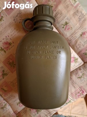 Katonai kulacs ( USA gyártmány )