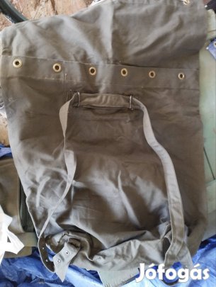 Katonai málhazsák eladó 