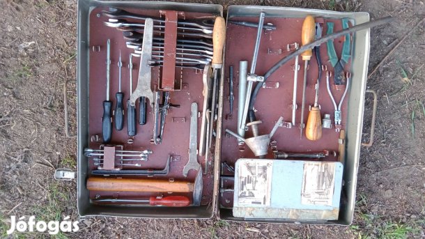 Katonai orosz szovjet szerszámos láda