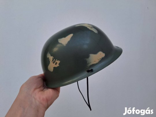 Katonai sisak gyerekeknek eladó
