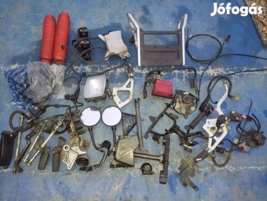 Kawasaki Klr 650 Tengai alkatrész