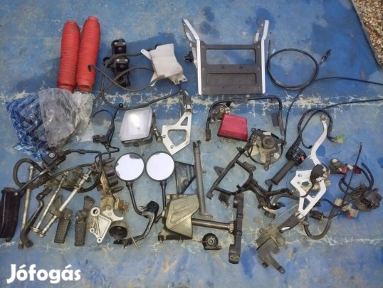 Kawasaki Klr 650 Tengai alkatrész