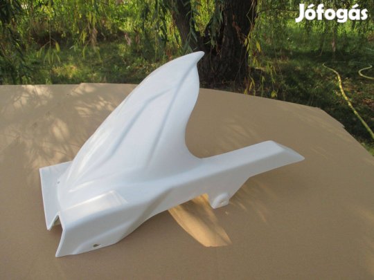 Kawasaki Z 750 hátsó sárvédő