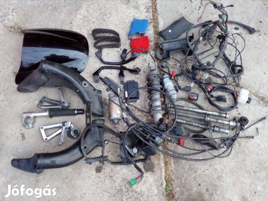 Kawasaki Zx 6 R 1995 alkatrész