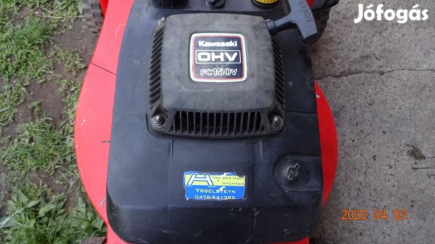 Kawasaki benzinmotoros fűnyíró