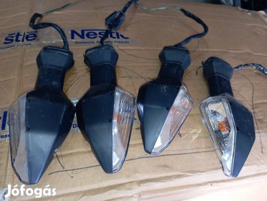 Kawasaki index fehér búrás 4 db