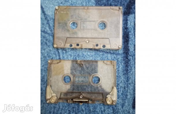 Kazettatok speciális szalagterelőkkel