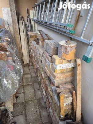 Kb. 200 kisméretű (KM) tégla 50 Ft/db