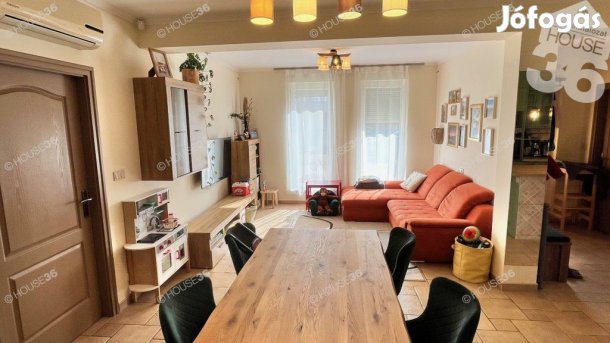 Kecskemét - Kadafalván, nappali + 3 szobás ház eladó!