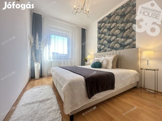 Kecskemét - Vacsiközben, Nívós, Nappali + 3 szobás családi ház eladó!