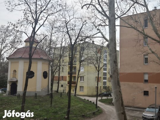 Kecskemét belvárosában lakás eladó!