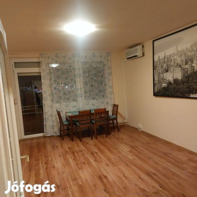 Kecskeméten 1 szobás lakás Kiadó