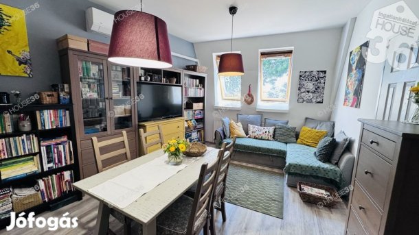 Kecskeméten 3 szobás lakás eladó a Piac mellett!