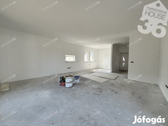 Kecskeméten Eladó új építésű családi ház, garázzsal!