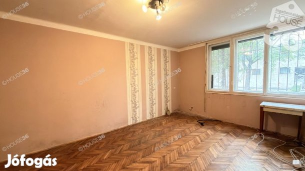 Kecskeméten FÖLDSZINTI 2 szobás lakás eladó!