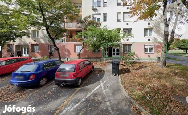 Kecskeméten az Akadémia körúton, földszintes 2 szobás lakás eladó!