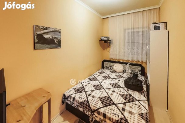 Kecskeméti 137 nm-es ház eladó