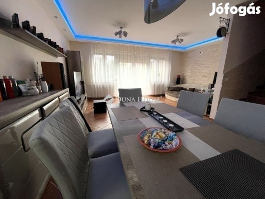 Kecskeméti 140 nm-es ház eladó