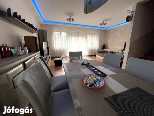 Kecskeméti 140 nm-es ház eladó