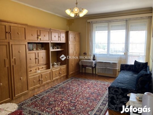 Kecskeméti 48 nm-es lakás eladó