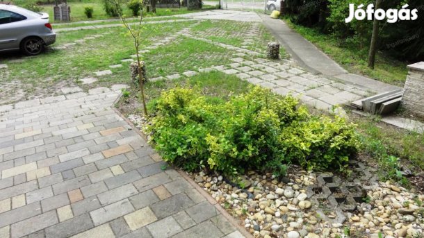 Kecskeméti 69 nm-es ház eladó