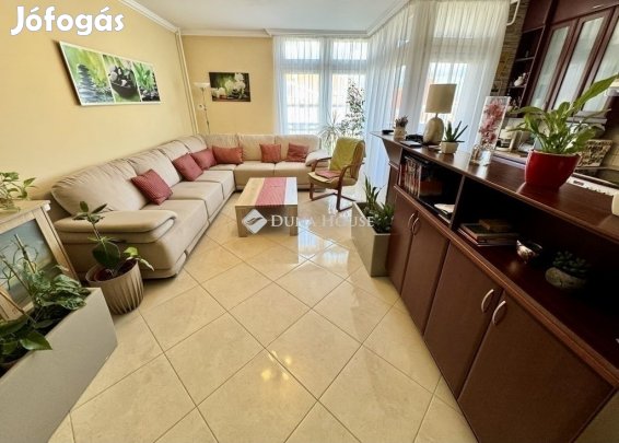 Kecskeméti 83 nm-es lakás eladó