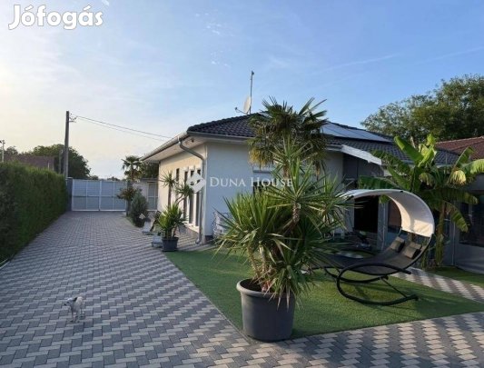 Kecskeméti 95 nm-es ház eladó #5049584