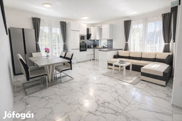 Kecskeméti eladó 106 nm-es ház