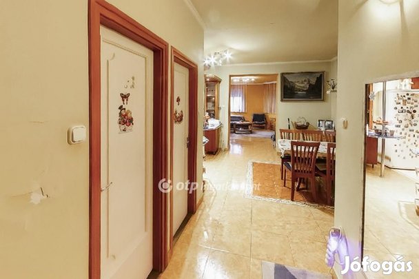 Kecskeméti eladó 137 nm-es ház