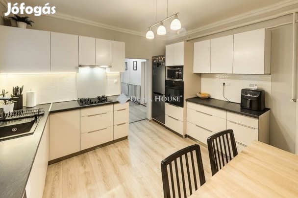 Kecskeméti eladó 156 nm-es ház