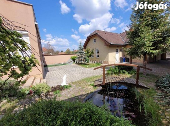 Kecskeméti eladó 190 nm-es ház #5156696