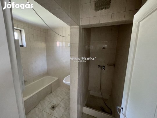 Kecskeméti eladó 210 nm-es ház