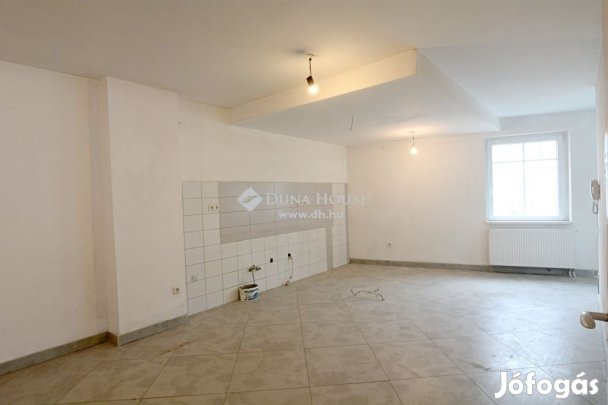 Kecskeméti eladó 220 nm-es ház