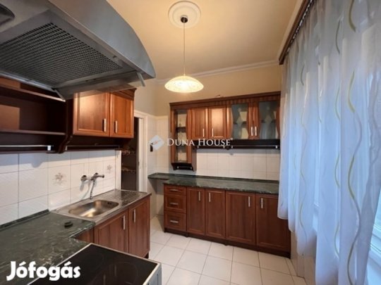 Kecskeméti eladó 49 nm-es lakás