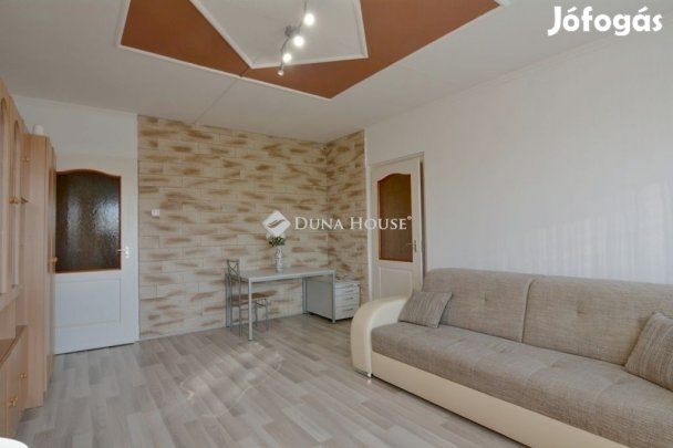 Kecskeméti eladó 50 nm-es lakás