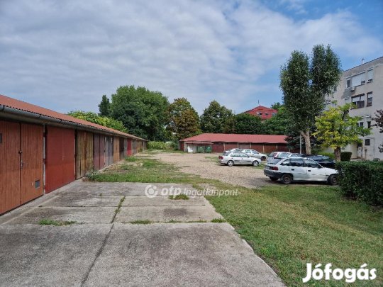 Kecskeméti eladó 5197 nm-es telek