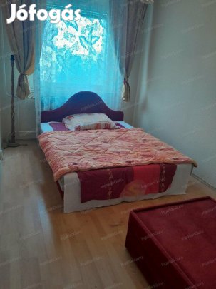 Kecskeméti eladó 55 nm-es lakás