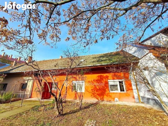 Kecskeméti eladó 58 nm-es lakás